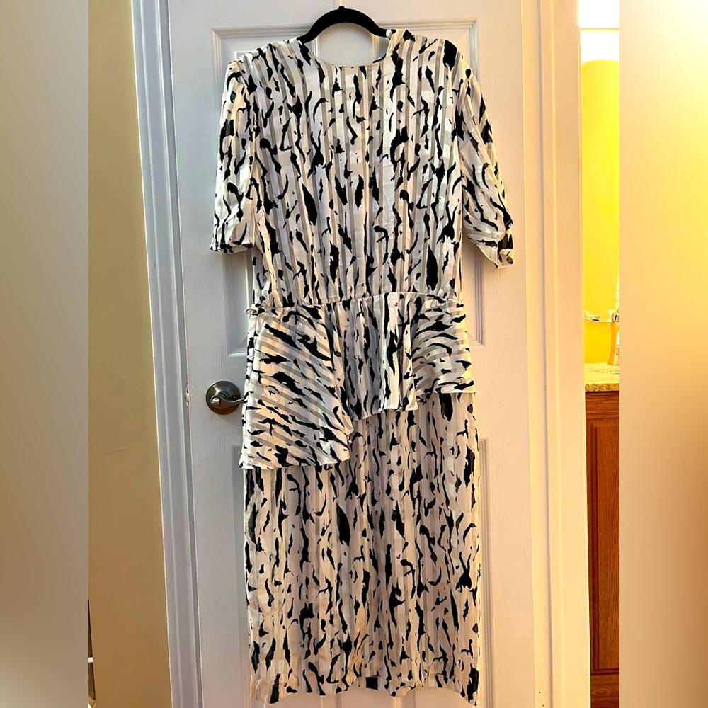 Vintage 80s graphic print dress